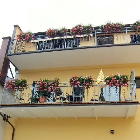 Marktplatz Traunsee View Apartment